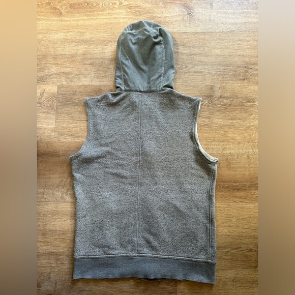 Mens Lululemon Zip up Hoodie Vest Size Medium Grey - Picture 2 of 13